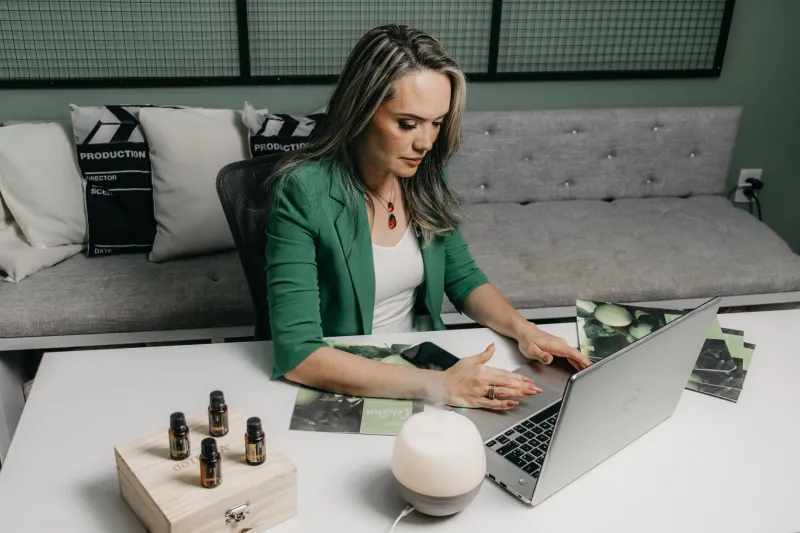 You Don't Have to Be a Spa Person for Aromatherapy to Actually Work for You
